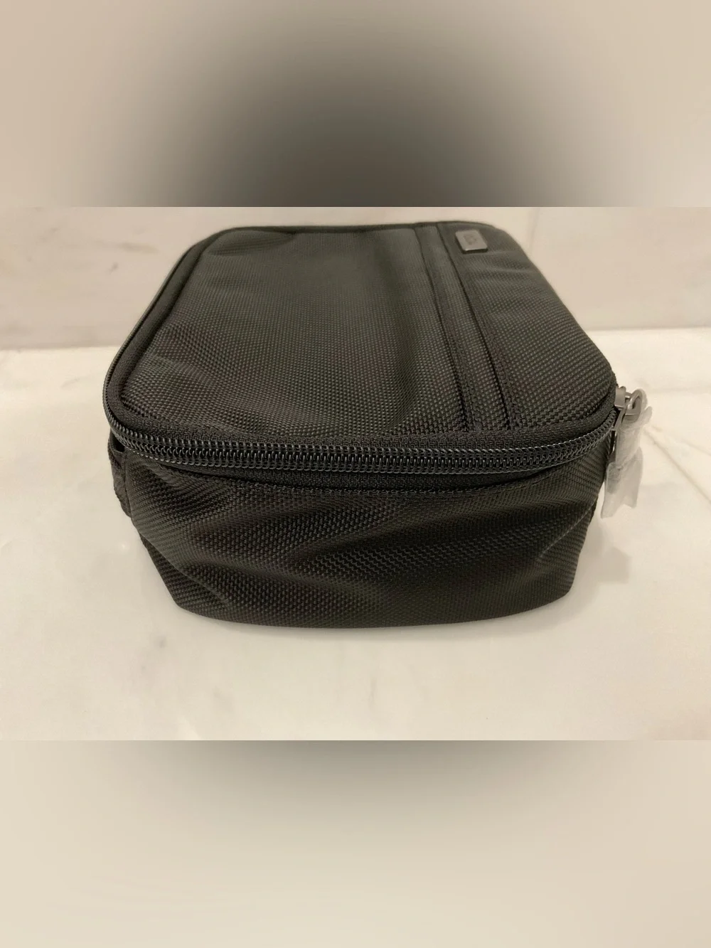 NEW TUMI Zippered CUBE TRAVEL POUCH - Cosmetic Bag - SOLID BLACK